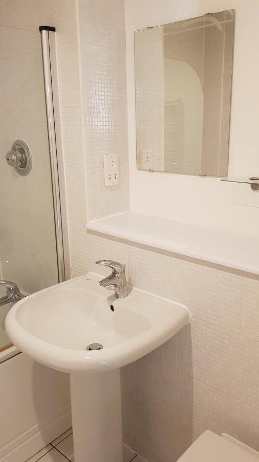 ברמינגהאם City Centre 1 Bed Apartment With Free On Site Parking With Cctv By Lets Relocations מראה חיצוני תמונה